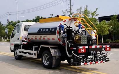 Maintenance methods of asphalt spreading trucks